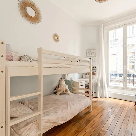 Ecole Militaire Apartment