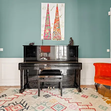 Ecole Militaire Apartment